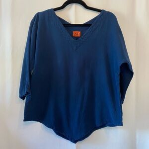 Oh My Gauze! Lagenlook 100% Cotton Shirt  LG Navy Asymmetrical V-Neck Artsy